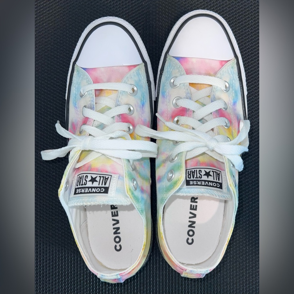 Women’s Converse